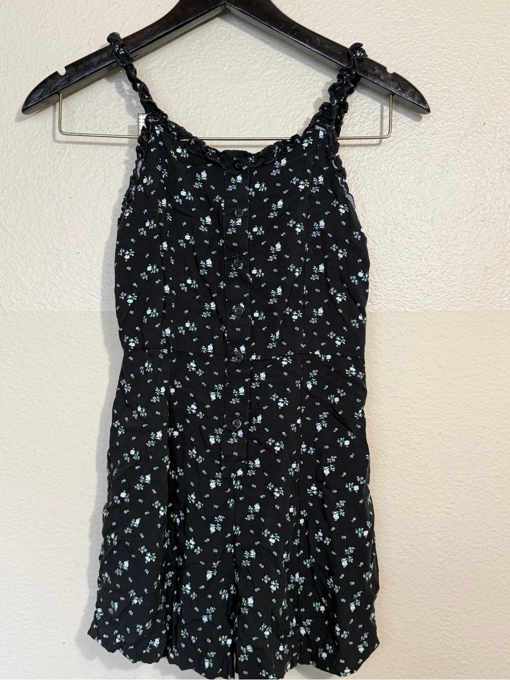 Gap Teen M Black Floral Button-Front romper with Light Blue